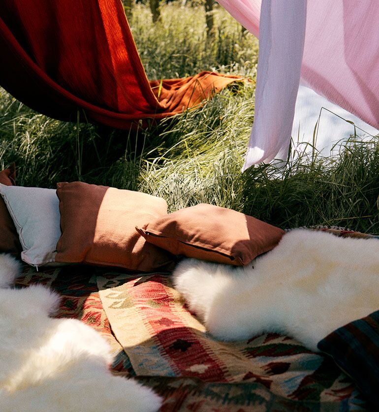 Coussin en toile terracotta vintage